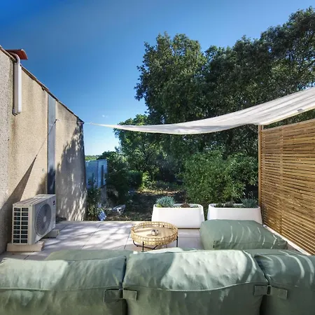 Emeraude Yourhosthelper Lägenhet Nîmes