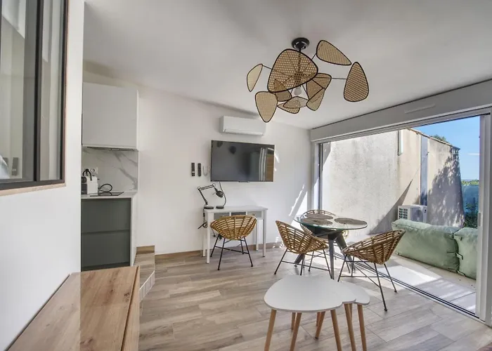 Emeraude ~ Jardin ~ Parking ~ Climatisation *